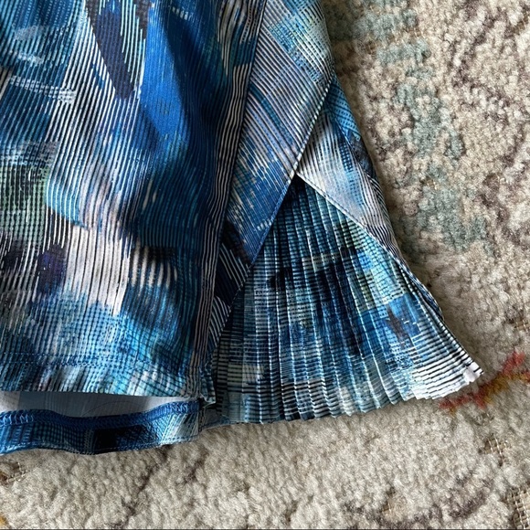 NWOT Lululemon Play Off The Pleats Skirt *13" in Sun Dazed Multi Blue - Picture 3 of 11
